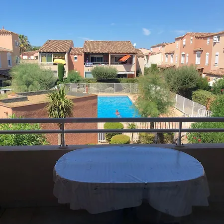 Beau Et Vaste 3 Pieces Avec Piscine Appartement Agde