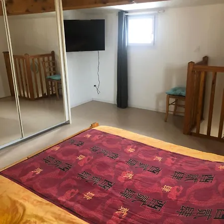 Beau Et Vaste 3 Pieces Avec Piscine Apartman *